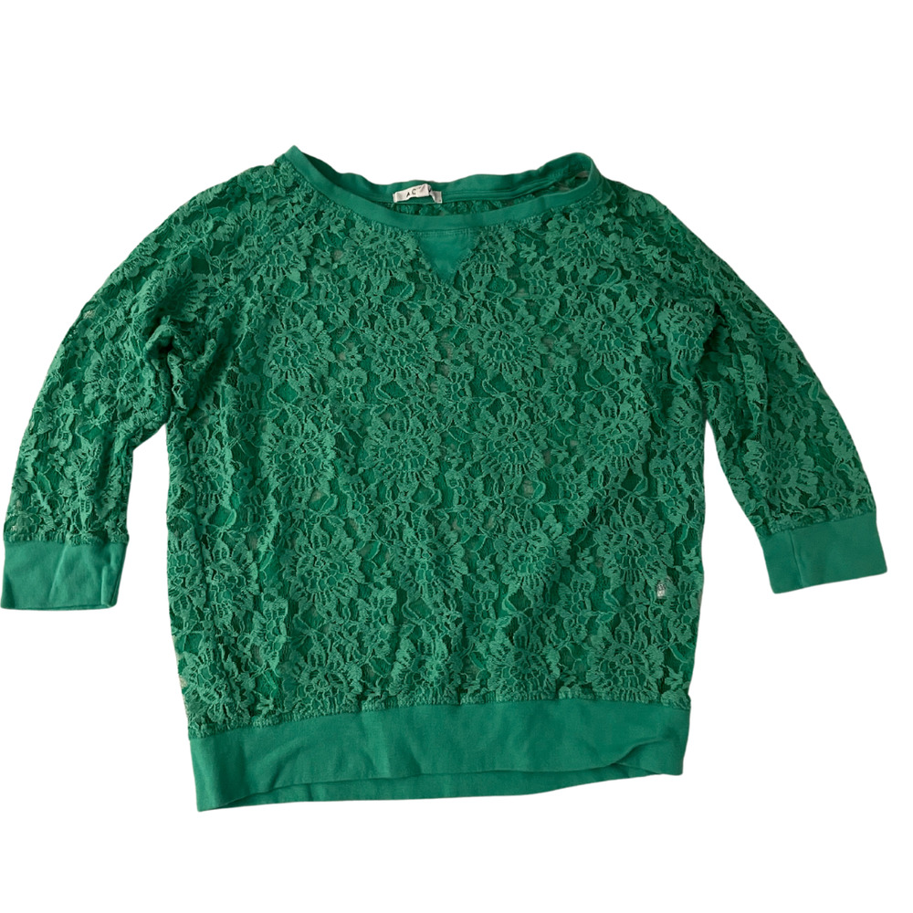 Green Lace 3/4 length sleeve top